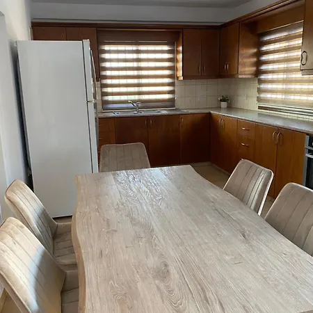 Barbaras House 度假居 *